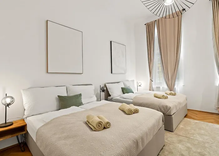 Roomy 2br - U6 Metro Nearby Daire Viyana
