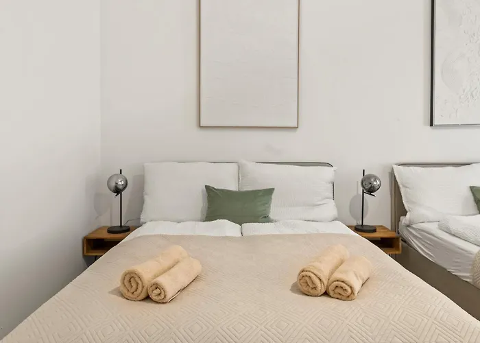 Roomy 2br - U6 Metro Nearby * Viyana
