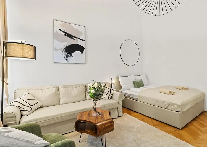 Roomy 2br - U6 Metro Nearby *