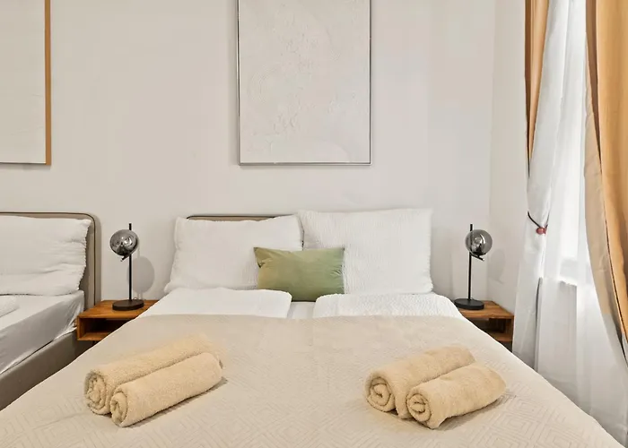 Roomy 2br - U6 Metro Nearby * Viyana
