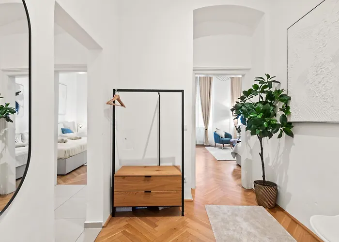 Roomy 2br - U6 Metro Nearby * Viyana