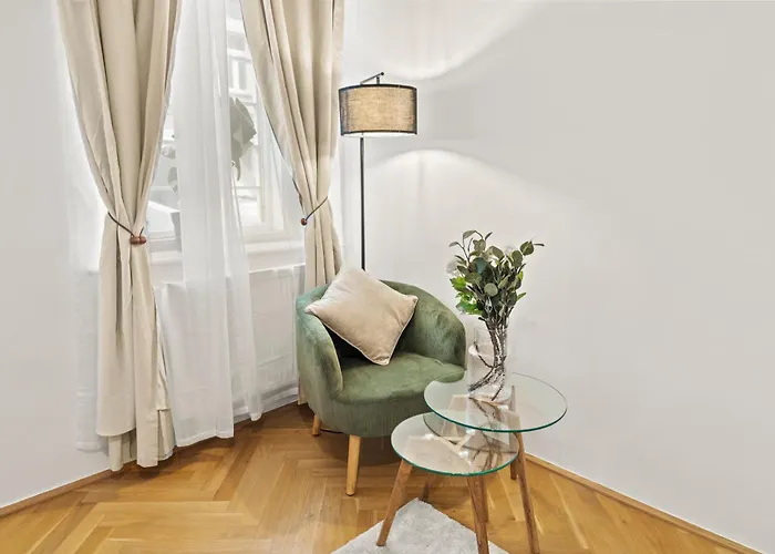 Daire Roomy 2br - U6 Metro Nearby Viyana